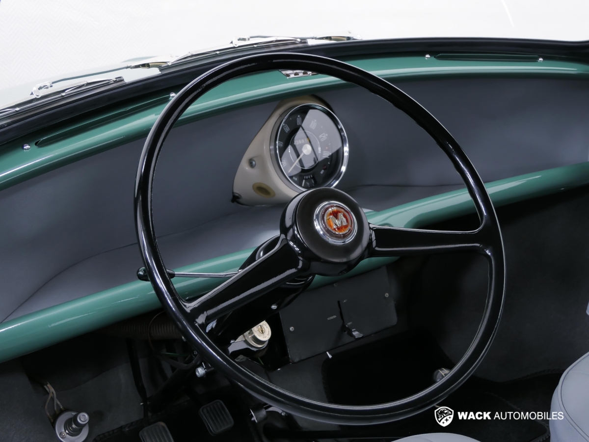 BMC 850 SALOON MINI MORRIS 850 SALOON 34 CV / RESTAURATION COMPLÈTE / VÉHICULE DE COLLECTION