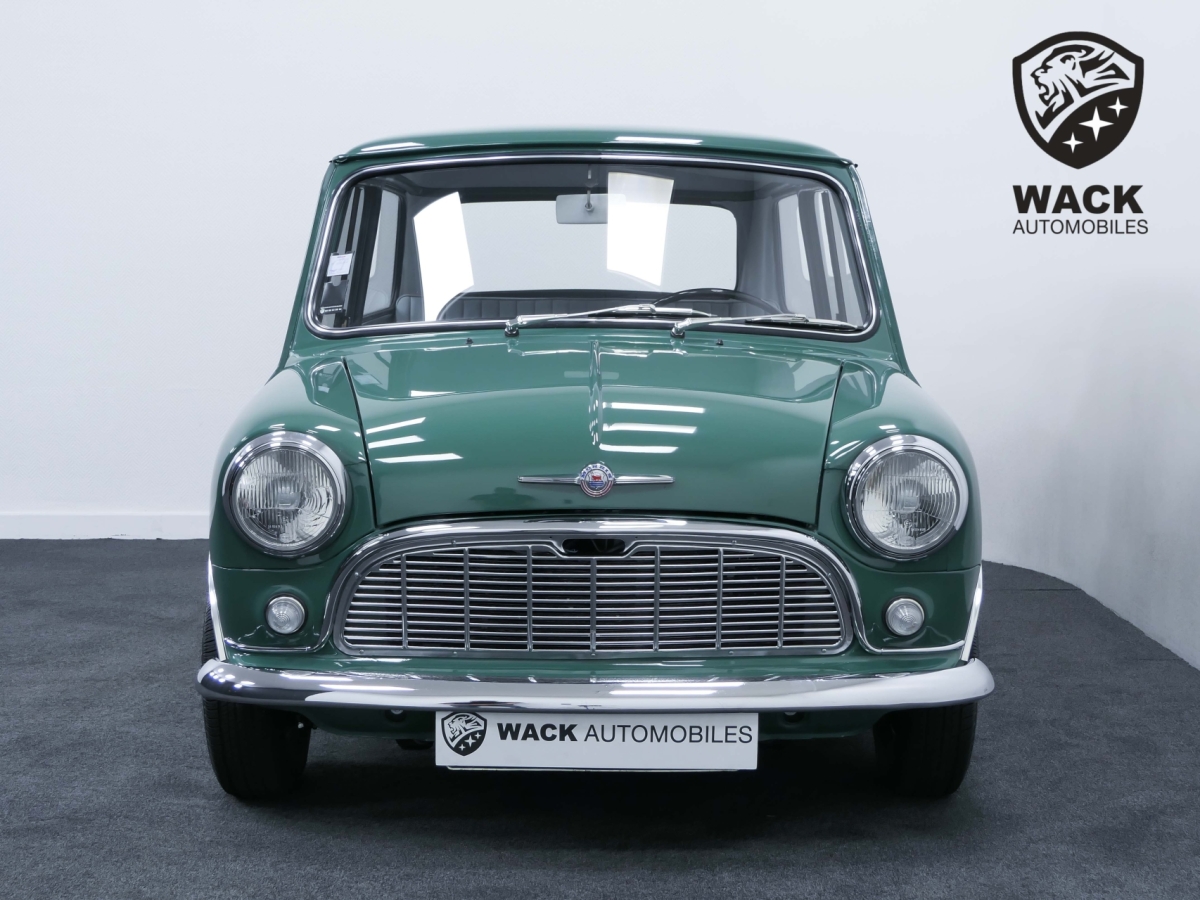 BMC 850 SALOON MINI MORRIS 850 SALOON 34 CV / RESTAURATION COMPLÈTE / VÉHICULE DE COLLECTION