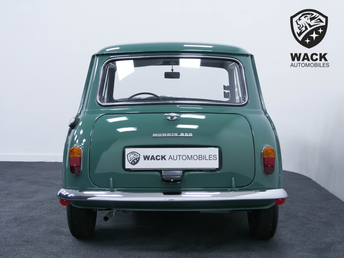 BMC 850 SALOON MINI MORRIS 850 SALOON 34 CV / RESTAURATION COMPLÈTE / VÉHICULE DE COLLECTION