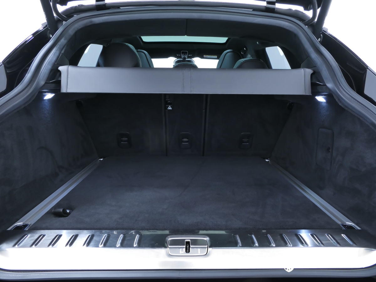 ASTON MARTIN DBX DBX V8 4.0L BITURBO 550 CV