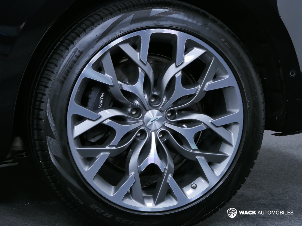 ASTON MARTIN DBX DBX V8 4.0L BITURBO 550 CV