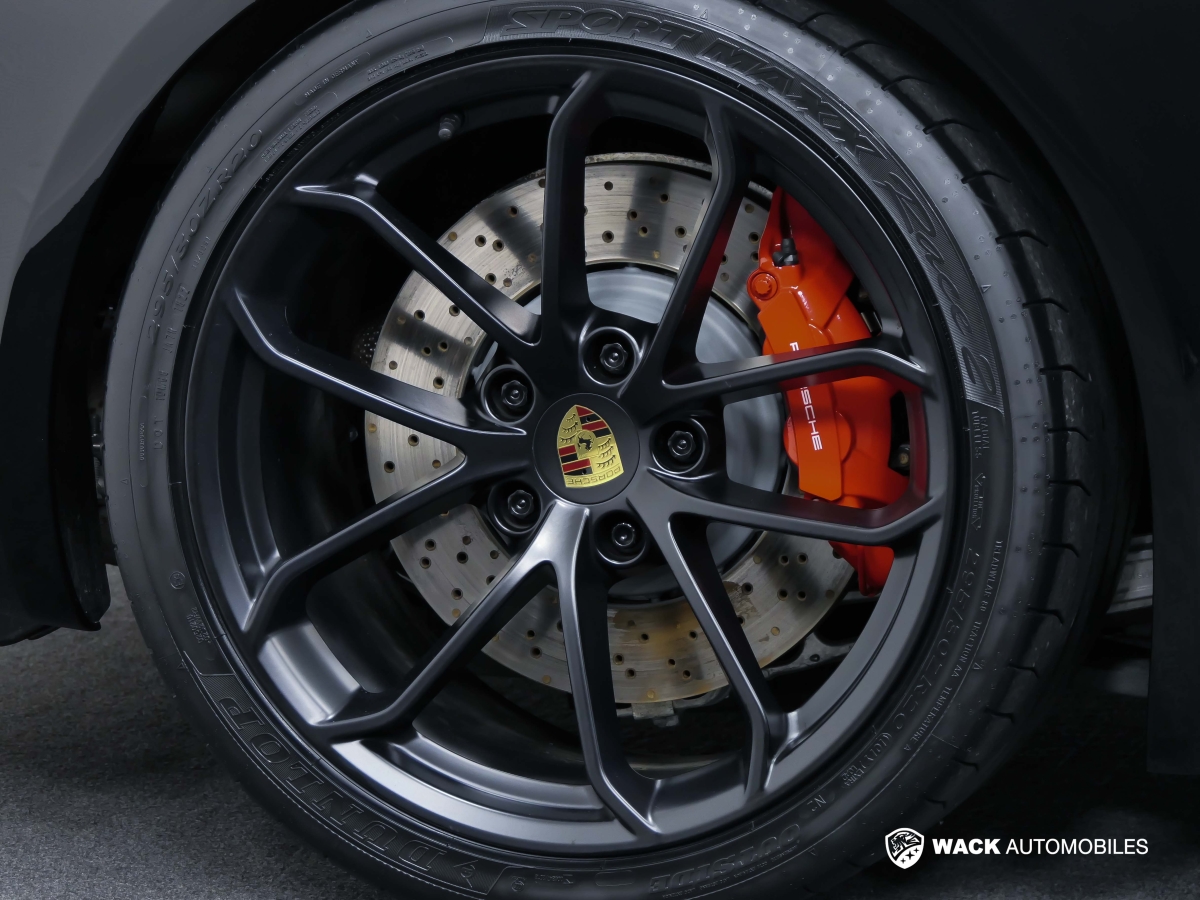 PORSCHE 718 SPYDER 4.0 L 420 CV BOITE MÉCANIQUE 