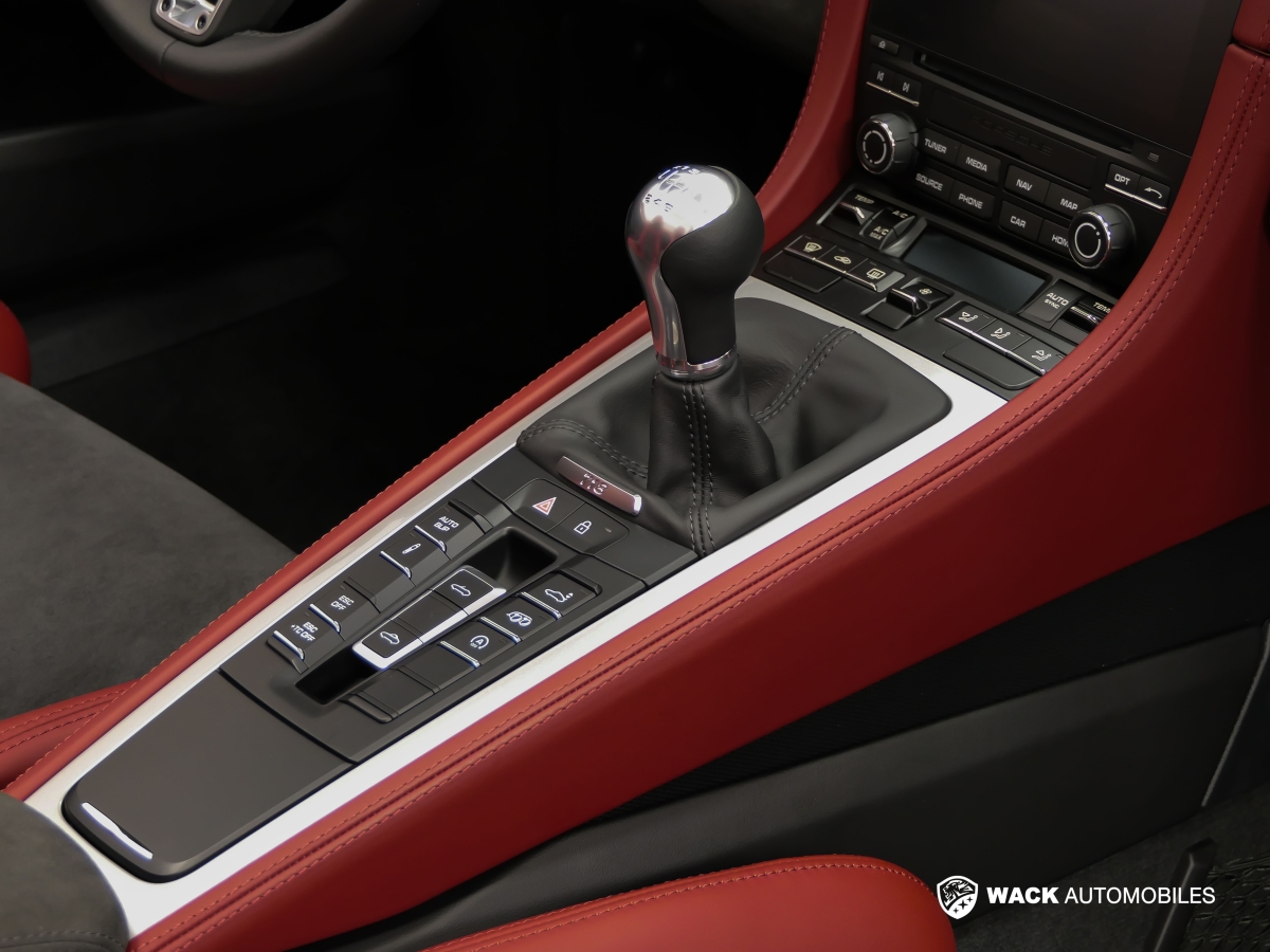 PORSCHE 718 SPYDER 4.0 L 420 CV BOITE MÉCANIQUE 