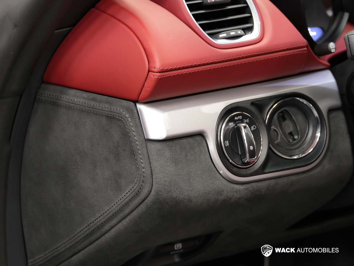 PORSCHE 718 SPYDER 4.0 L 420 CV BOITE MÉCANIQUE 