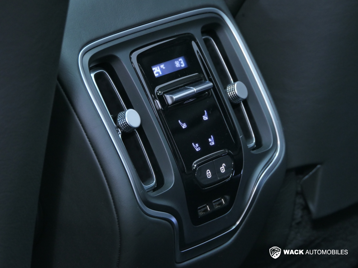 ASTON MARTIN DBX DBX V8 4.0L BITURBO 550 CV 