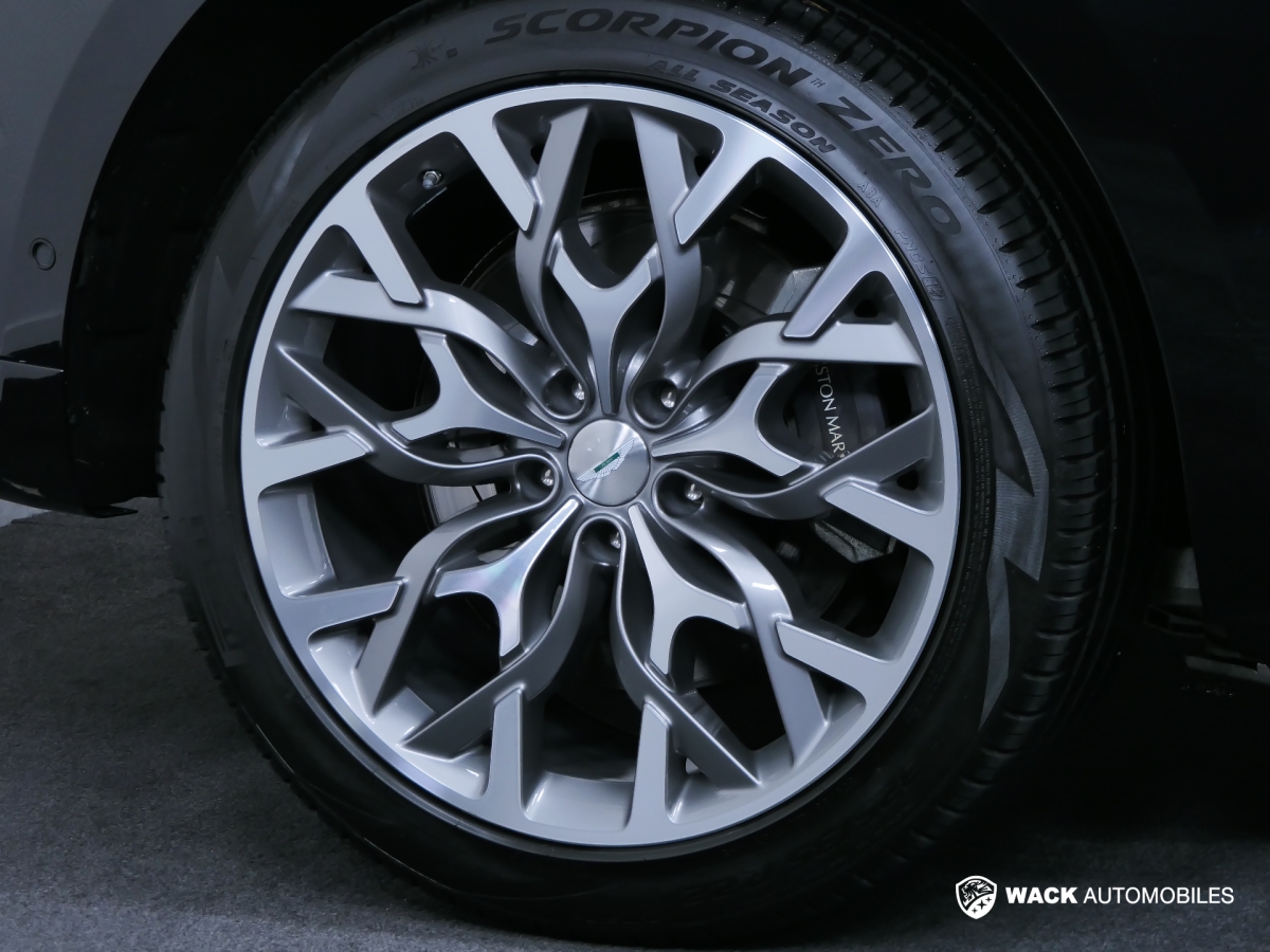 ASTON MARTIN DBX DBX V8 4.0L BITURBO 550 CV 