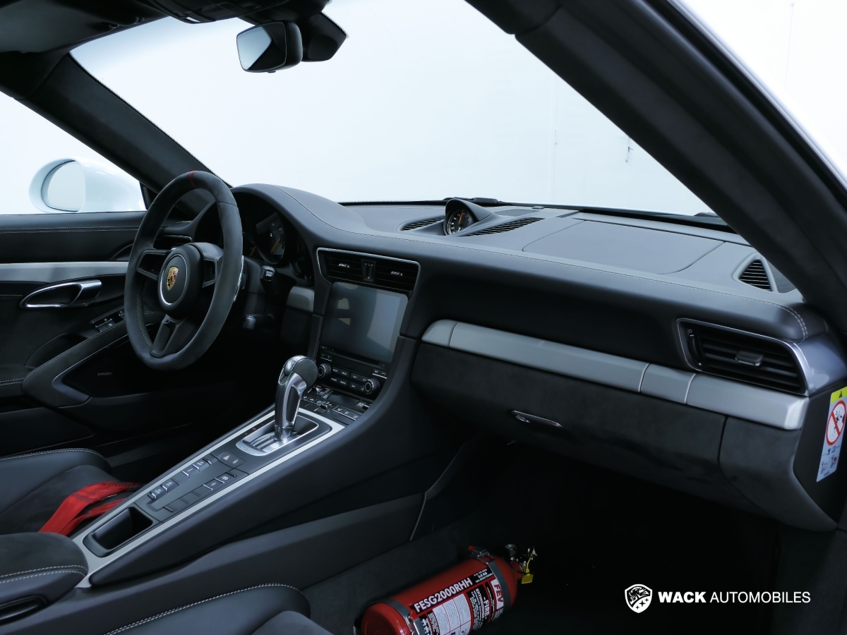 PORSCHE 911 GT3 991.2 GT3 4.0L 500 CV PDK CLUBSPORT 