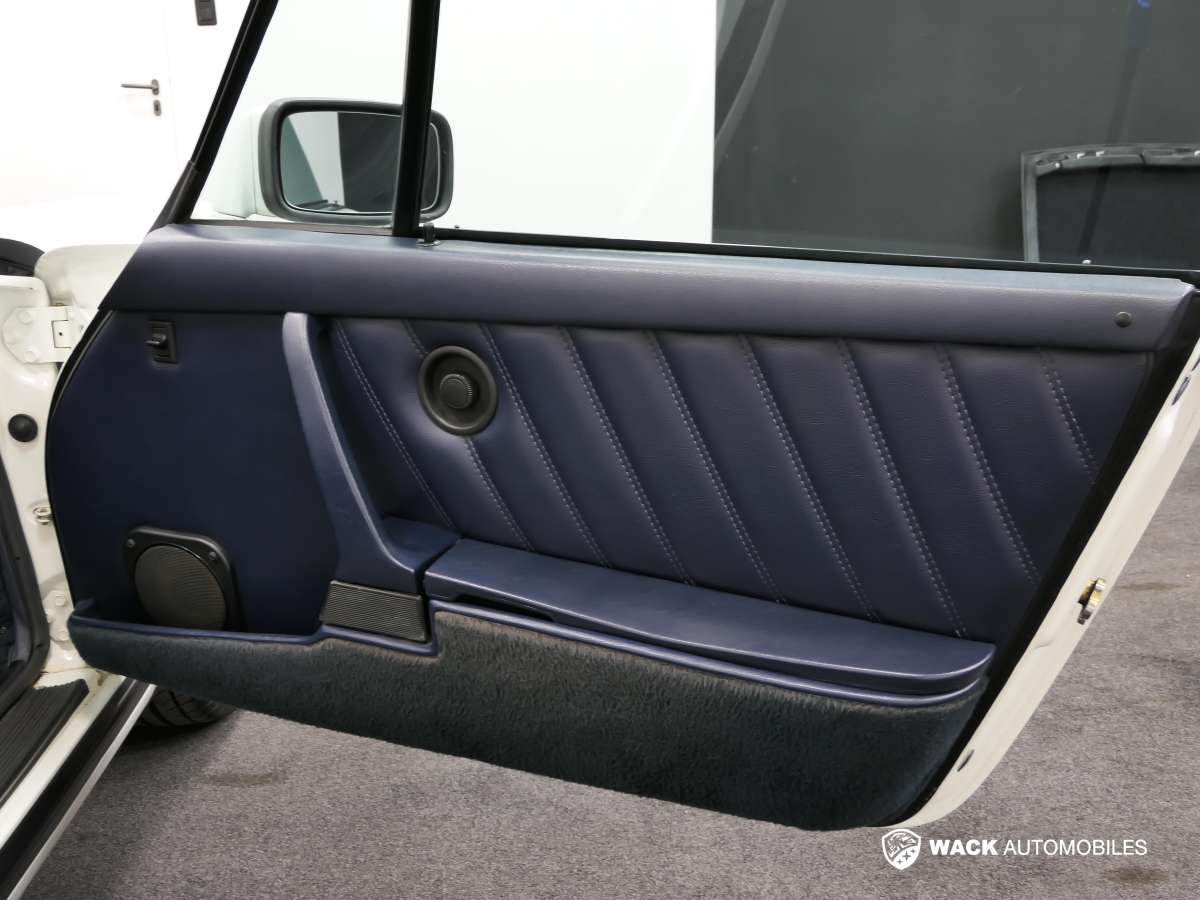 PORSCHE 911 CABRIOLET 911 3.2L CABRIOLET