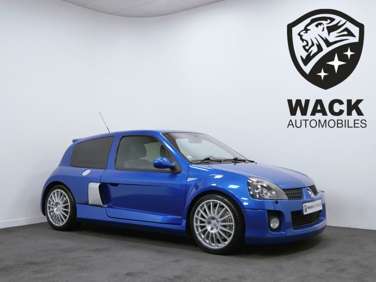 RENAULT CLIO CLIO V6 3.0L 255 CV