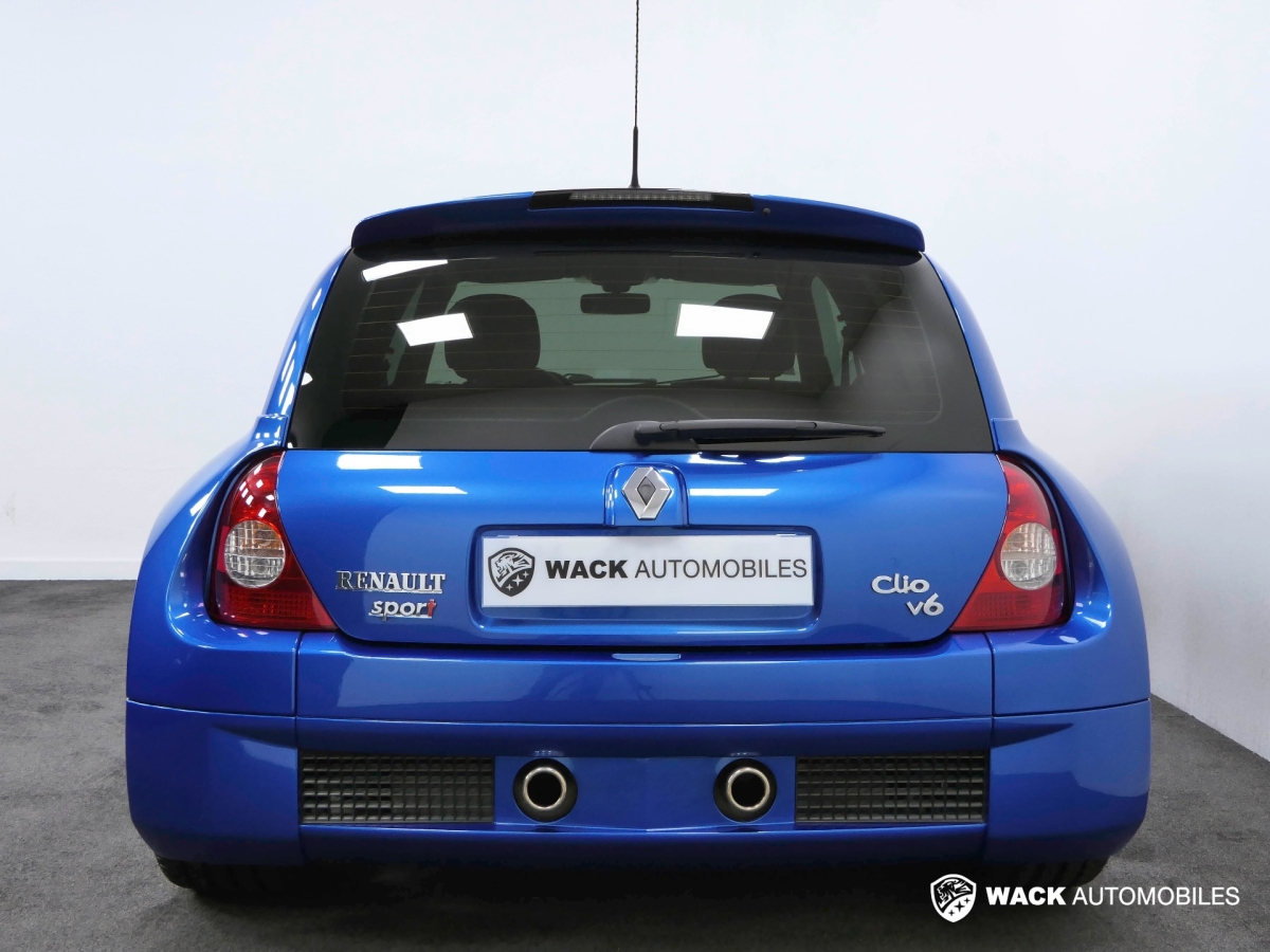 RENAULT CLIO CLIO V6 3.0L 255 CV