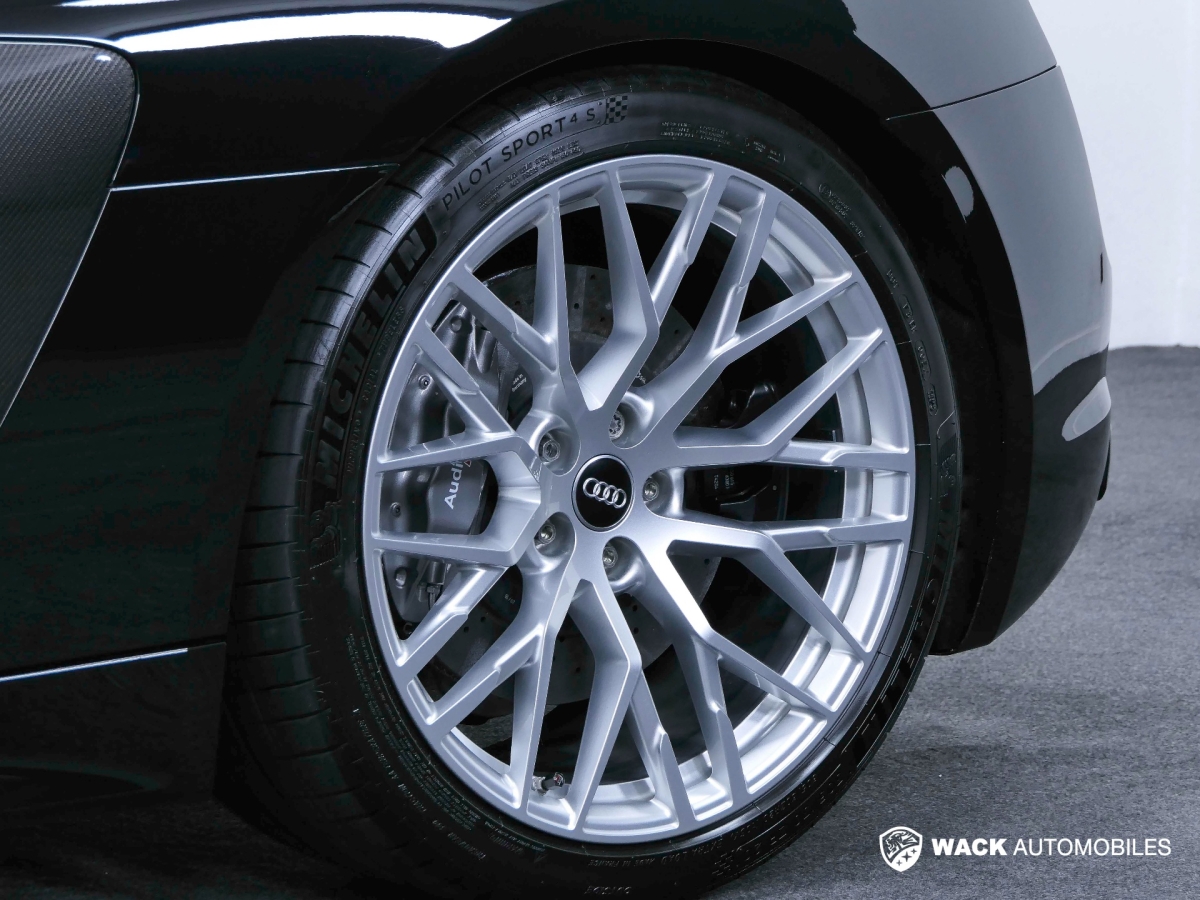 AUDI R8 R8 V10 PLUS 5.2L FSI 610 CV S-TRONIC 7 