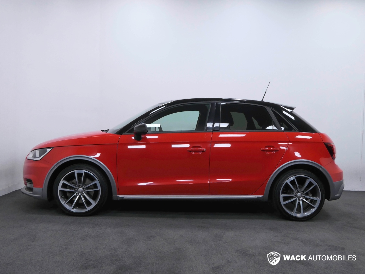 AUDI A1 SPORTBACK A1 SPORTBACK 1.6L TDI 116 CV S tronic AMBITION 