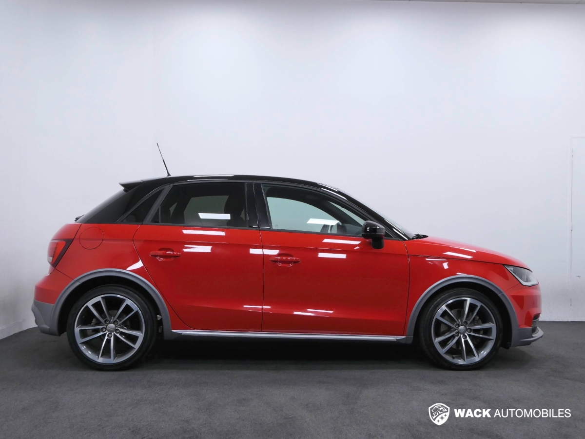 AUDI A1 SPORTBACK A1 SPORTBACK 1.6L TDI 116 CV S tronic AMBITION 