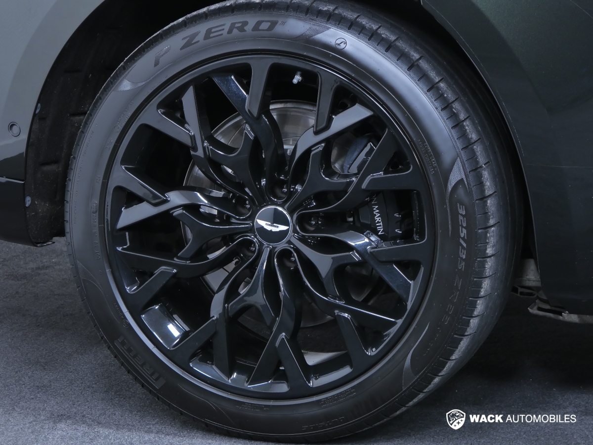 ASTON MARTIN DBX DBX 4.0L V8 BITURBO 550 CV EDITION LIMITÉE 1913 SPECIFICATION 