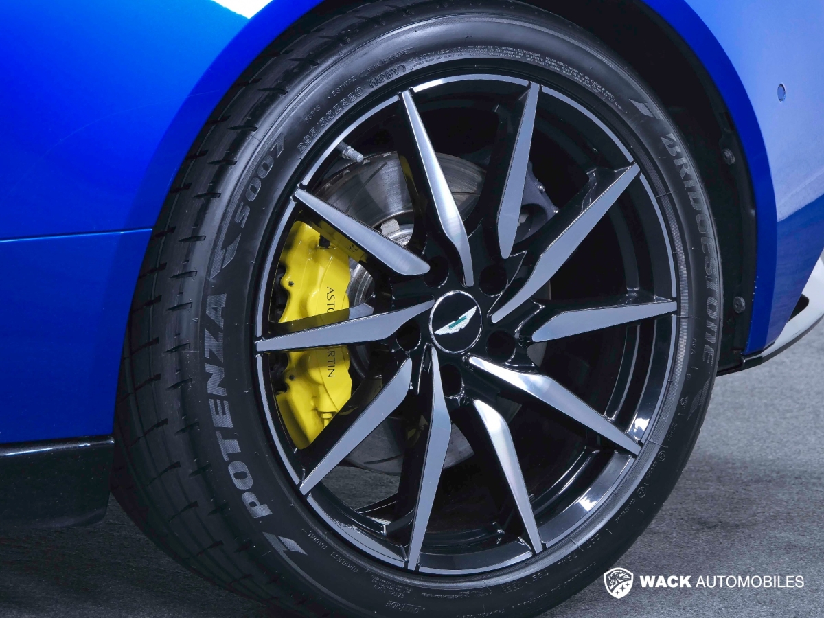 ASTON MARTIN DB11 COUPE DB11 COUPE 5.2L BI-TURBO V12 608 CV