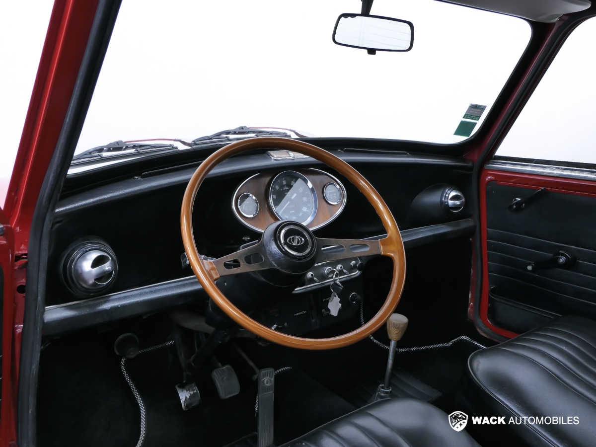 INNOCENTI MINI MINI 1001 DELUXE 998CM3 B38