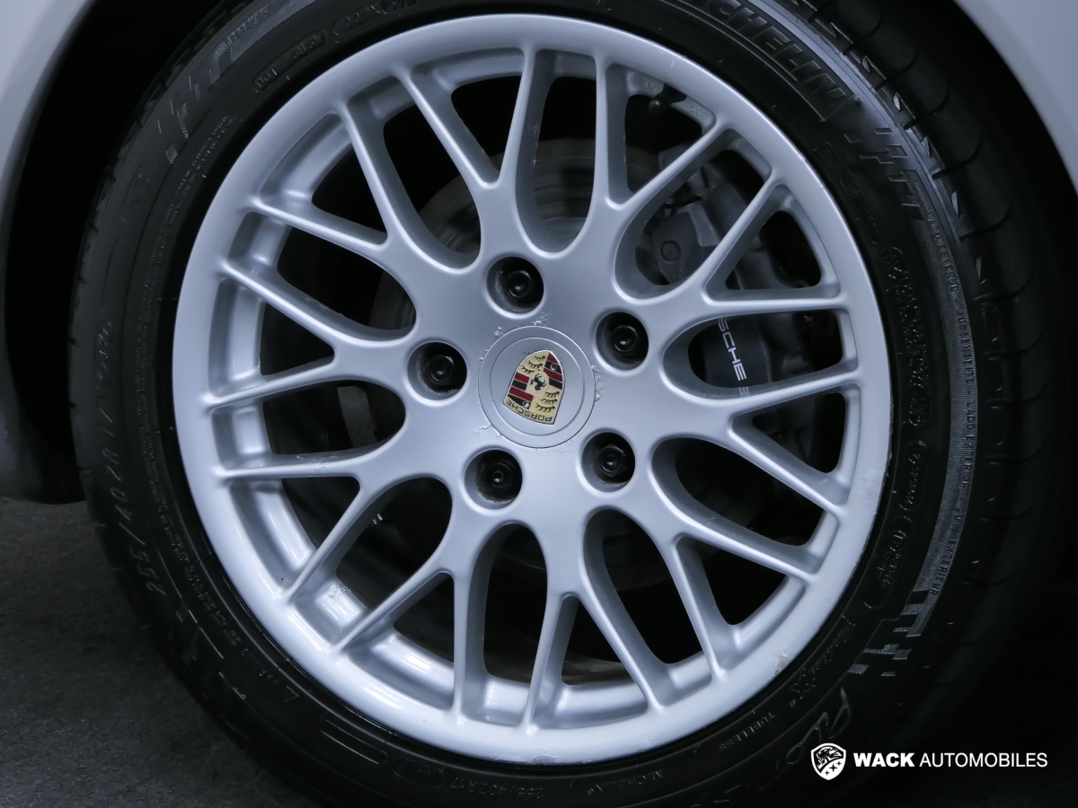 PORSCHE Boxster 986 2,7L 228 CV BOITE MECANIQUE 