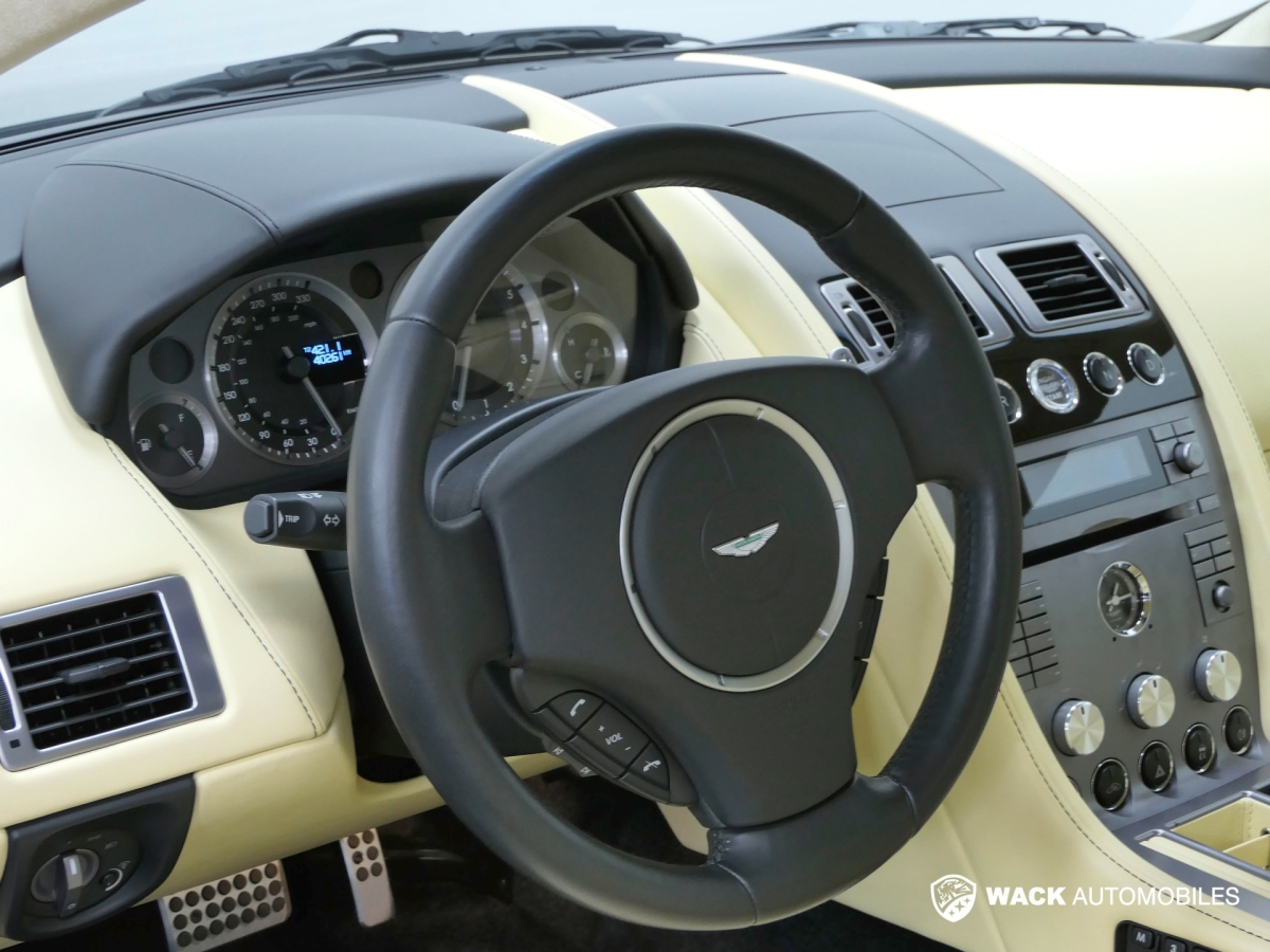 ASTON MARTIN DB9 DB9 V12 6.0L 457 CV TOUCHTRONIC COUPÉ