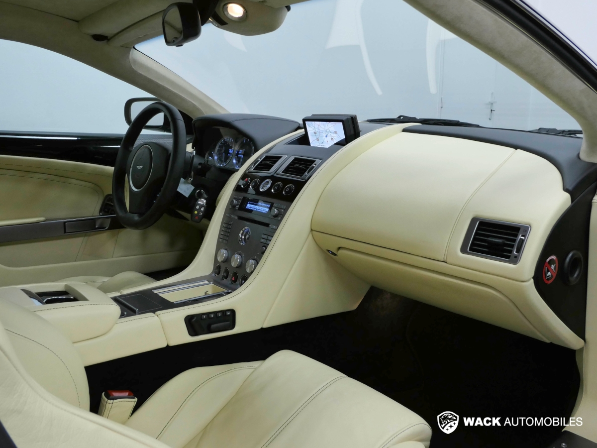 ASTON MARTIN DB9 DB9 V12 6.0L 457 CV TOUCHTRONIC COUPÉ
