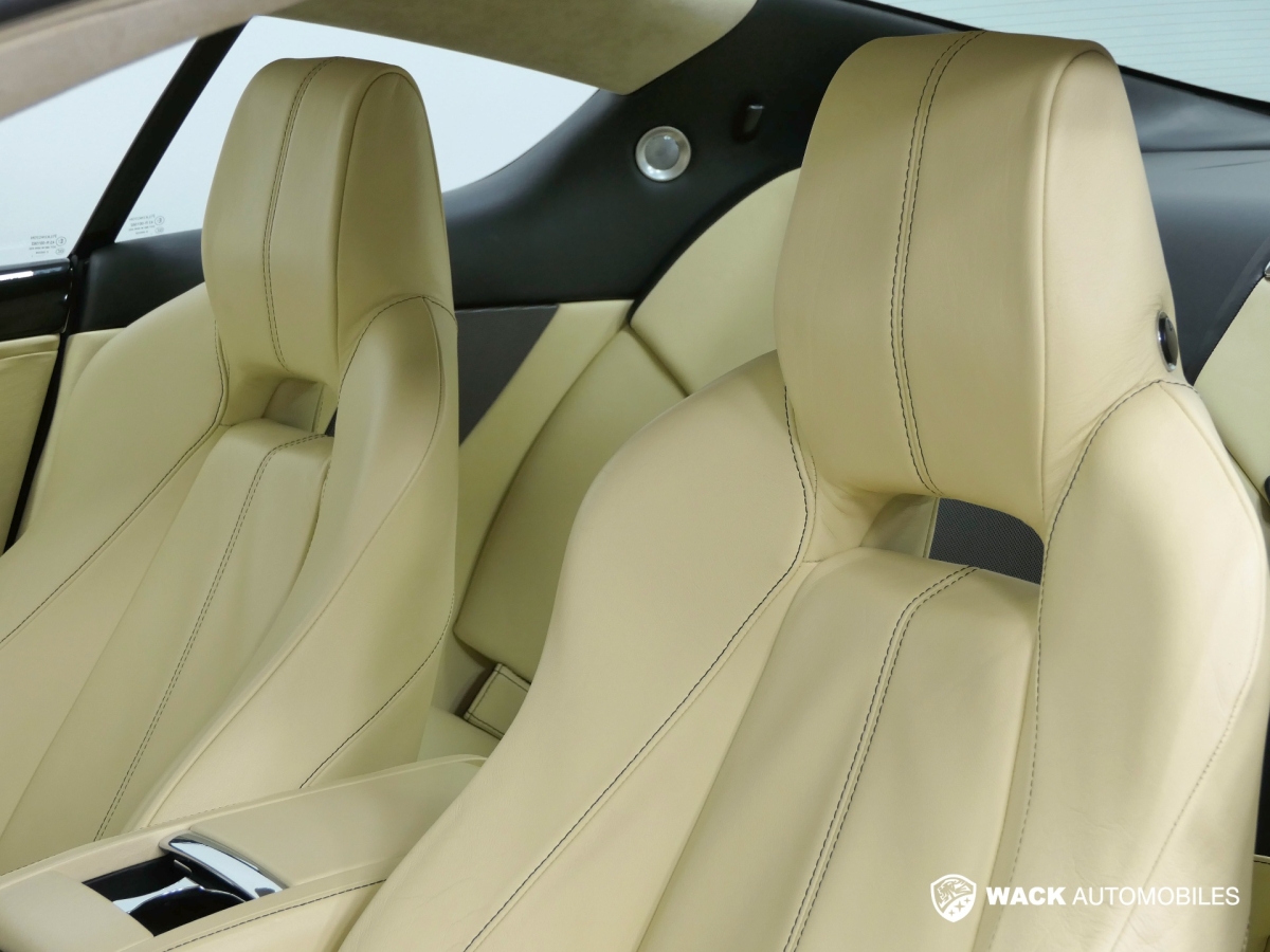 ASTON MARTIN DB9 DB9 V12 6.0L 457 CV TOUCHTRONIC COUPÉ