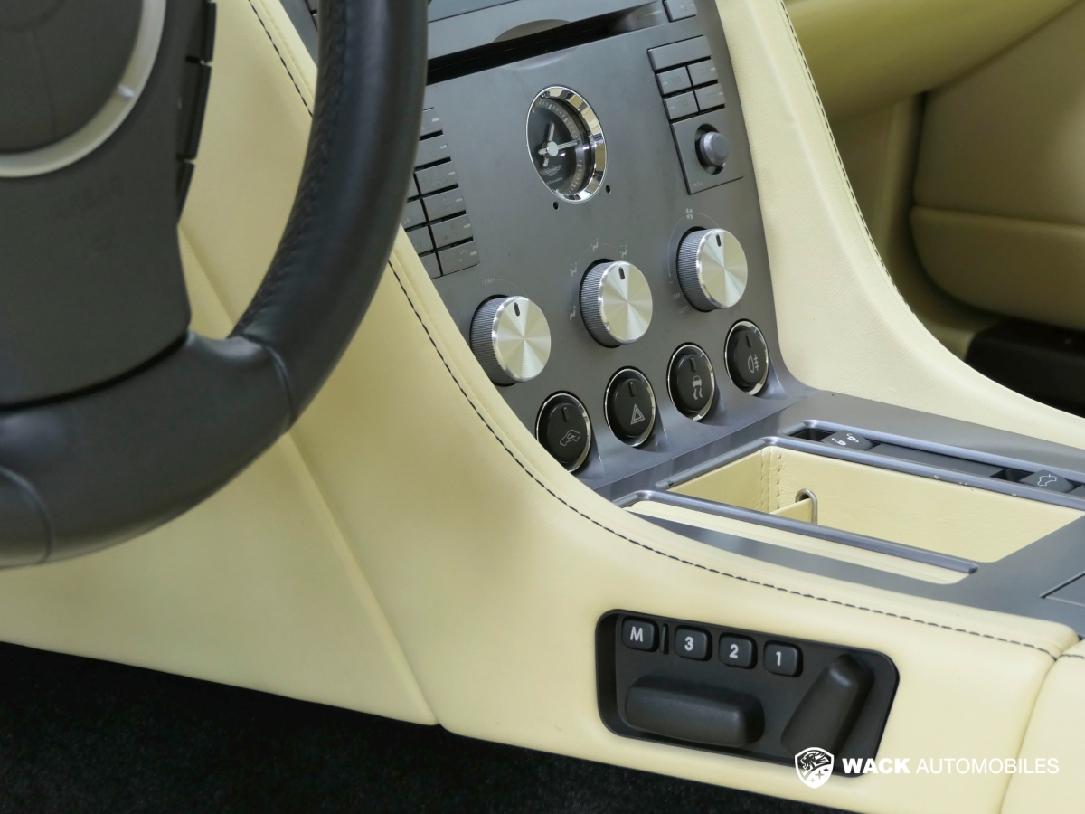ASTON MARTIN DB9 DB9 V12 6.0L 457 CV TOUCHTRONIC COUPÉ