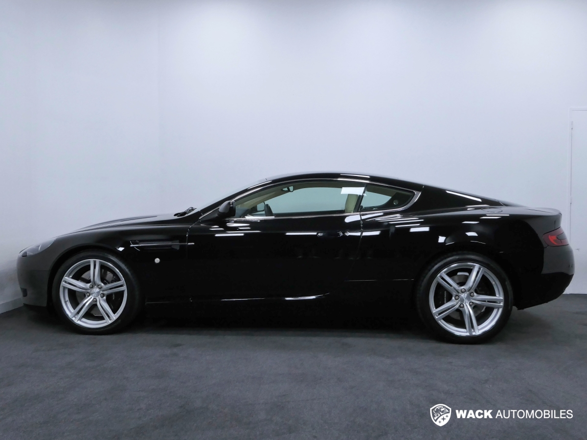 ASTON MARTIN DB9 DB9 V12 6.0L 457 CV TOUCHTRONIC COUPÉ