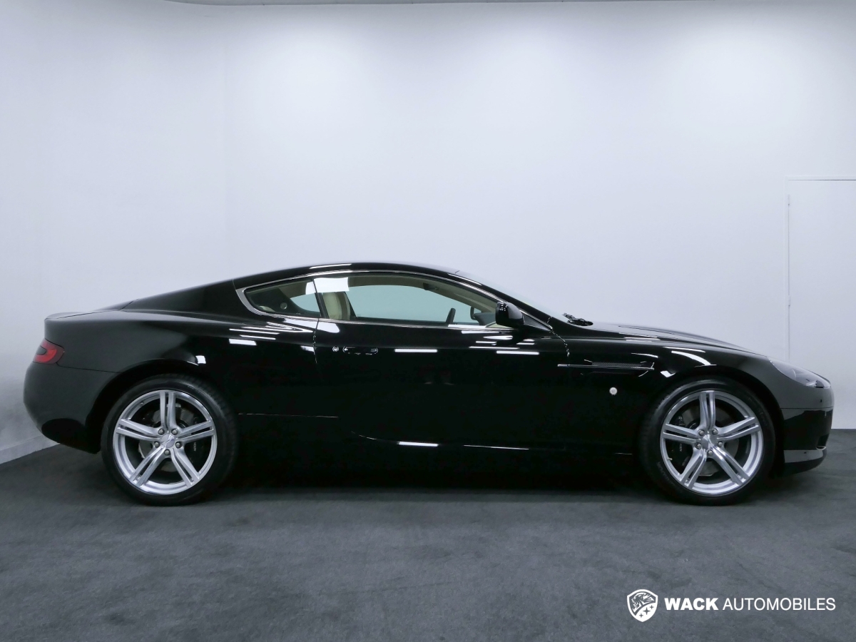 ASTON MARTIN DB9 DB9 V12 6.0L 457 CV TOUCHTRONIC COUPÉ