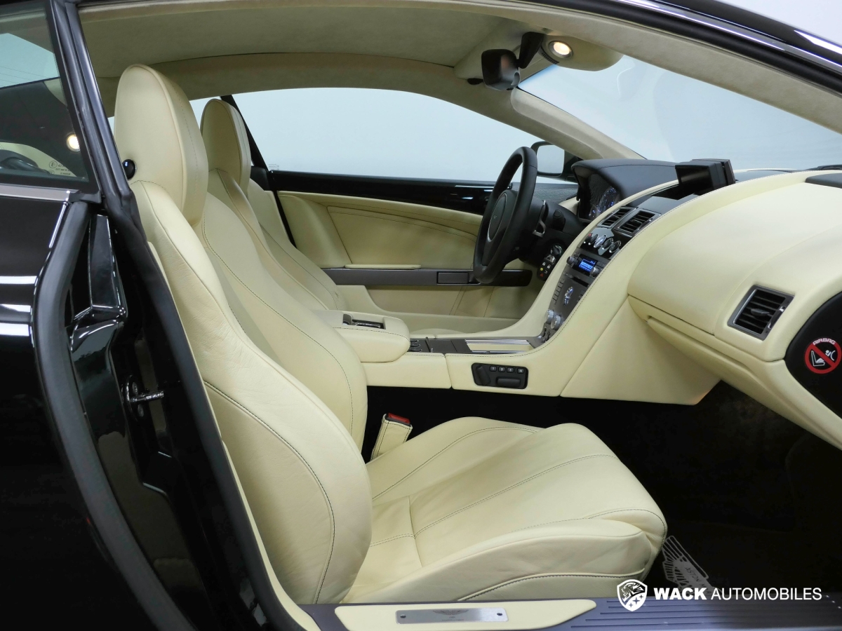 ASTON MARTIN DB9 DB9 V12 6.0L 457 CV TOUCHTRONIC COUPÉ
