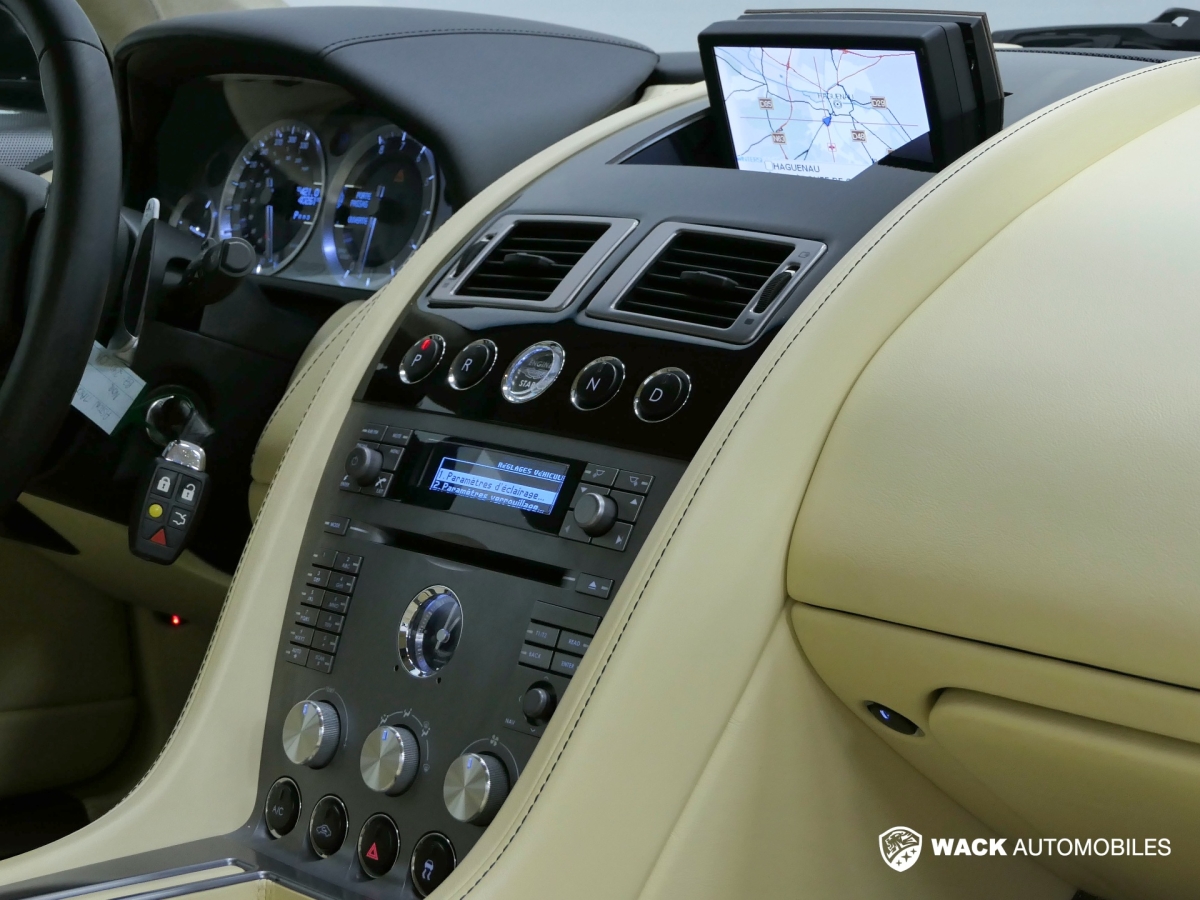 ASTON MARTIN DB9 DB9 V12 6.0L 457 CV TOUCHTRONIC COUPÉ